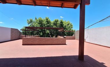 VENTA PH DE 3 AMB CON TERRAZA. LANÚS. APTO CREDITO
