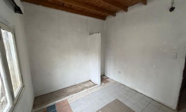 ALQUILER PH 3 AMB CON COCHERA Y PATIO - CASTELAR