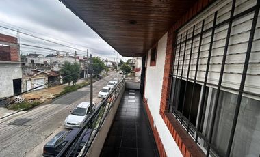VENTA PH 5 AMB - BALCON - PATIO /PARRILLA - LANÚS
