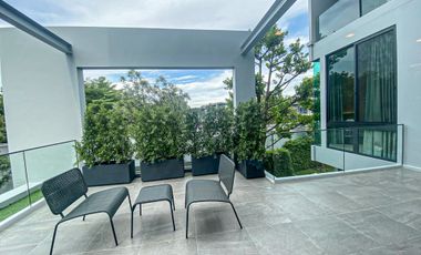 Rare Corner Unit with Private Garden: VIVE Krungthep Kreetha