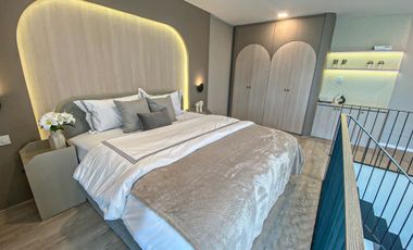 Rare Corner Unit with Private Garden: VIVE Krungthep Kreetha