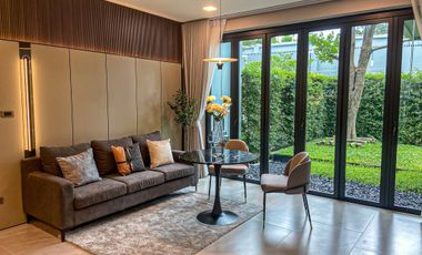 Rare Corner Unit with Private Garden: VIVE Krungthep Kreetha