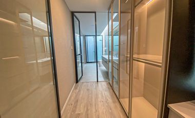 Rare Corner Unit with Private Garden: VIVE Krungthep Kreetha