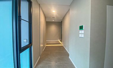 Rare Corner Unit with Private Garden: VIVE Krungthep Kreetha