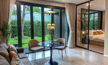 Rare Corner Unit with Private Garden: VIVE Krungthep Kreetha