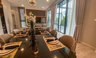 Rare Corner Unit with Private Garden: VIVE Krungthep Kreetha