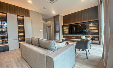 Rare Corner Unit with Private Garden: VIVE Krungthep Kreetha