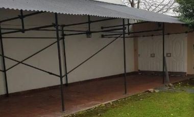 Apta Crédito. Casa 3 Amb. con Parque. cochera. en Venta, Lanus O