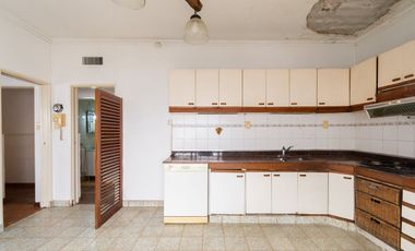 VENTA CASA 3 AMBIENTES MORON
