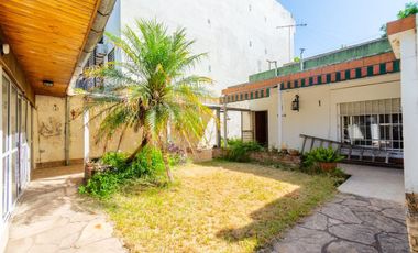 VENTA CASA 3 AMBIENTES MORON