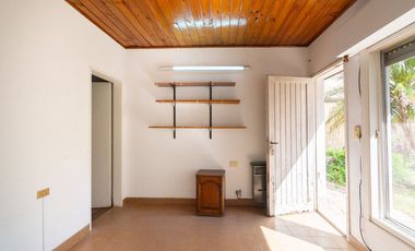 VENTA CASA 3 AMBIENTES MORON
