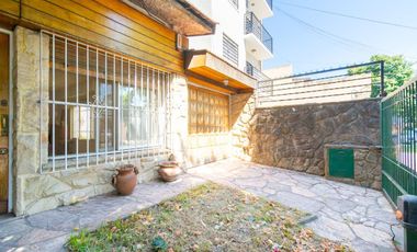 VENTA CASA 3 AMBIENTES MORON