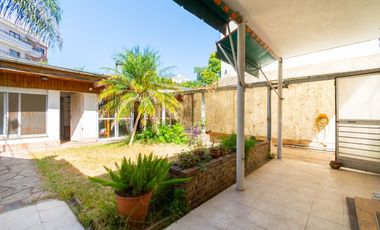 VENTA CASA 3 AMBIENTES MORON