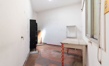 VENTA CASA 3 AMBIENTES MORON