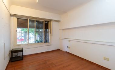VENTA CASA 3 AMBIENTES MORON
