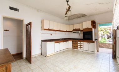 VENTA CASA 3 AMBIENTES MORON