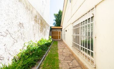 VENTA CASA 3 AMBIENTES MORON