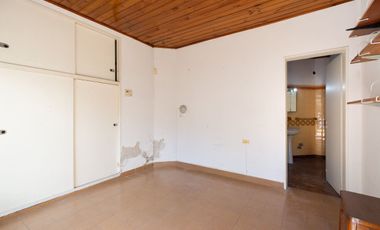 VENTA CASA 3 AMBIENTES MORON