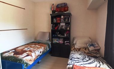 OPORTUNIDAD         CASA/CHALET DE 3 AMB. AMPLIOS, COCHERA YJARDIN CON PARRILLA