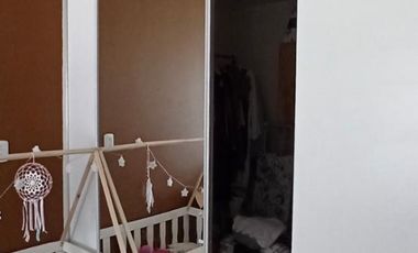 OPORTUNIDAD         CASA/CHALET DE 3 AMB. AMPLIOS, COCHERA YJARDIN CON PARRILLA