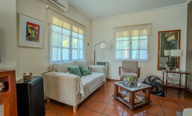 CASA VENTA GONNET 3 DORMITORIOS PARQUE APTO BANCO