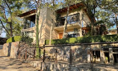 Casa  en renta en CONDOMINIO en Valle de Bravo