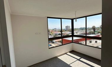 Departamento en arriendo c/ estacionamiento en Plaza de Armas de San Bernardo