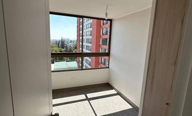 Departamento en arriendo c/ estacionamiento en Plaza de Armas de San Bernardo
