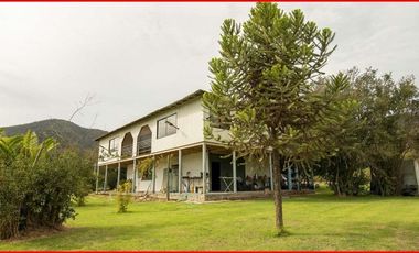 Parcela en Venta en LOS ALMENDROS