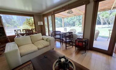 Casa en Venta en Santa Teresita de Lisieux 3D 2B y servicios, en 129 cons y 5000 de terreno