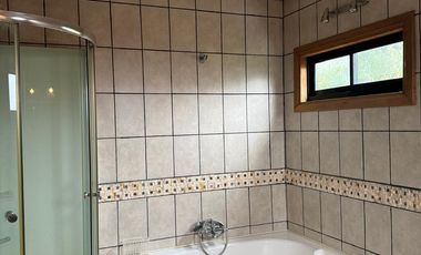 ACOGEDORA CASA REMODELADA POBLACION FERROVIARIA