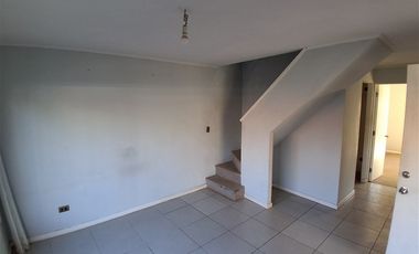 Casa en Arriendo en CARELMAPU