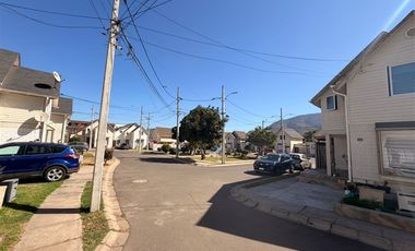 Casa en Arriendo en Manuel Rodríguez 27. La Cruz