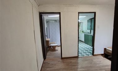 Local Comercial en Venta en 145 m2 en 213 de terreno renovado. 3 accesos independientes