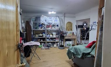 Local Comercial en Venta en 145 m2 en 213 de terreno renovado. 3 accesos independientes