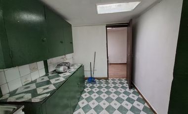 Local Comercial en Venta en 145 m2 en 213 de terreno renovado. 3 accesos independientes