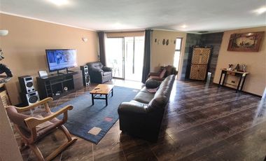 Casa en Venta en condominio los comendadores de batuco sitio 20