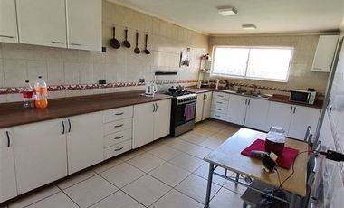 Casa en Venta en condominio los comendadores de batuco sitio 20