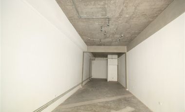 Local Comercial en Arriendo en Av. Vitacura // Gerónimo de Alderete // Las Hualtatas