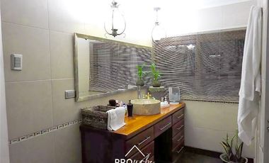 Casa en Venta en Venta Hermosa Casa Construcción Sólida, 5.000 m2 Terreno, El Manzano, San Jose de Maipo