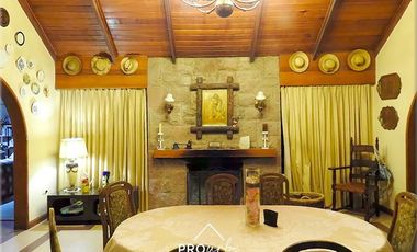 Casa en Venta en Venta Hermosa Casa Construcción Sólida, 5.000 m2 Terreno, El Manzano, San Jose de Maipo