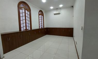 Sitio en Arriendo en Abdon Cifuentes, Republica Santiago