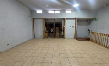 Sitio en Arriendo en Abdon Cifuentes, Republica Santiago