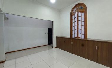 Sitio en Arriendo en Abdon Cifuentes, Republica Santiago