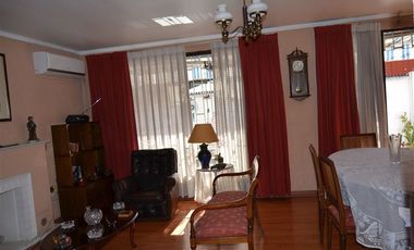 Casa en Venta en Jorge González con Mariano Latorre