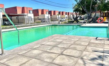 Casa en Arriendo en Avenida Santa Cruz 291. La Cruz