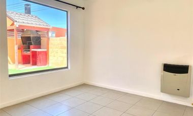 Casa en Arriendo en Avenida Santa Cruz 291. La Cruz