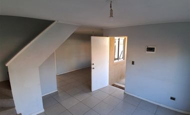 Casa en Arriendo en CARELMAPU