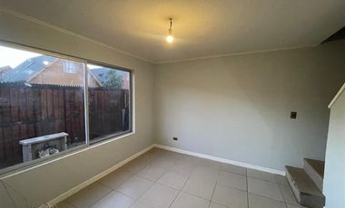 Casa en Arriendo en CARELMAPU