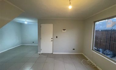Casa en Arriendo en CARELMAPU
